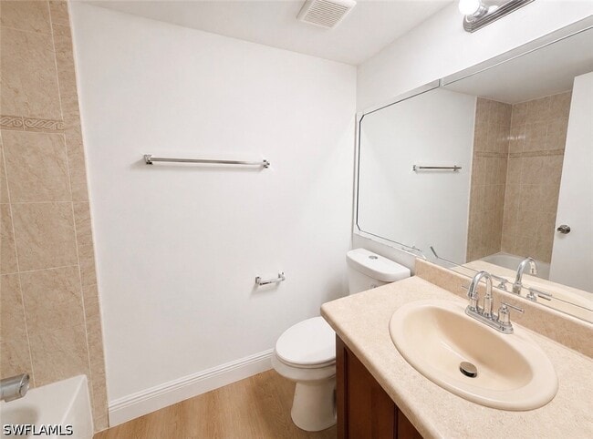 Building Photo - 161 Santa Clara Dr