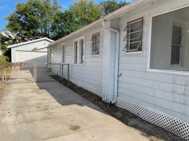 Building Photo - 6917 N Lynn Ave