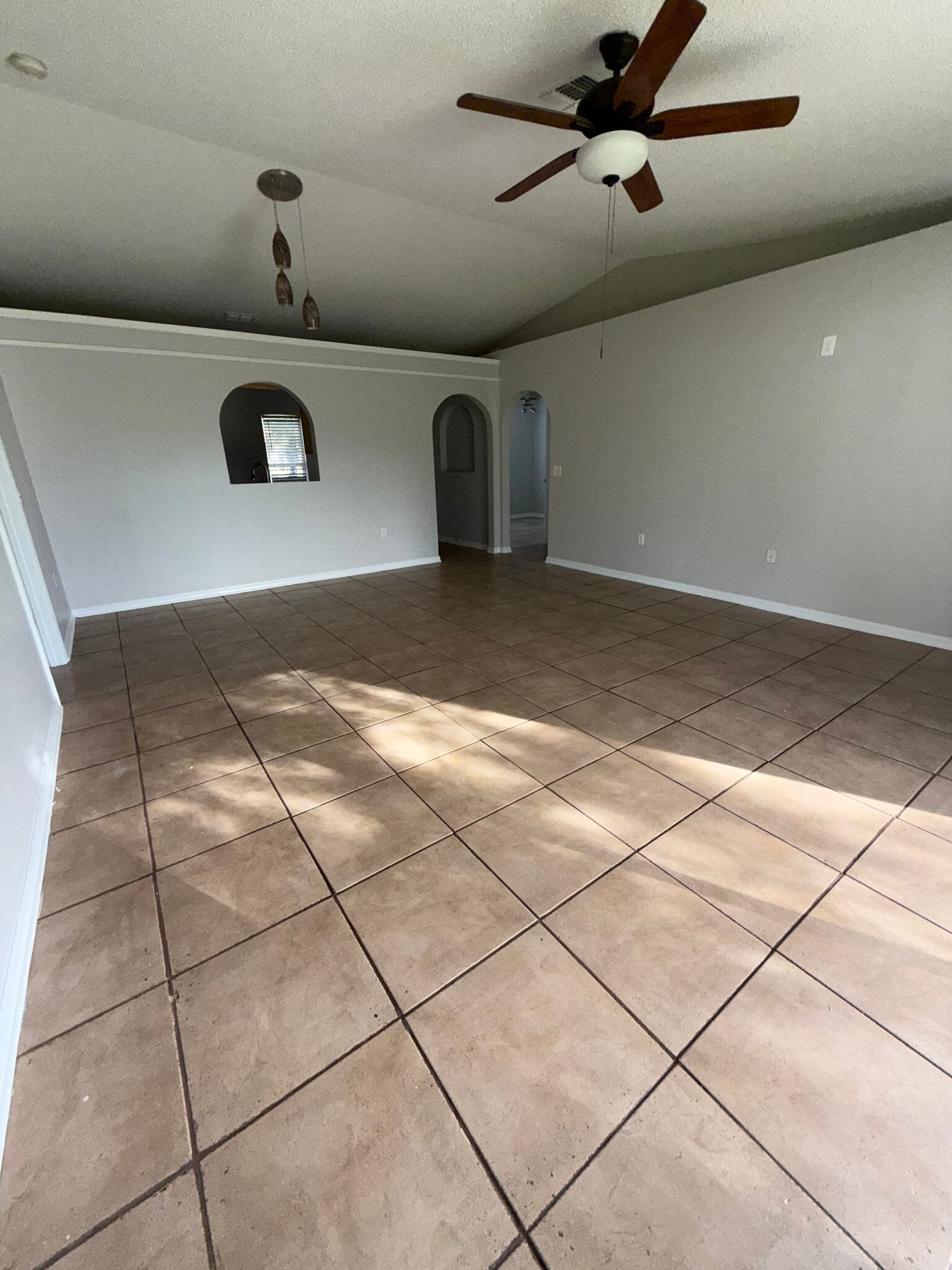 Building Photo - 2044 Corner Meadow Cir