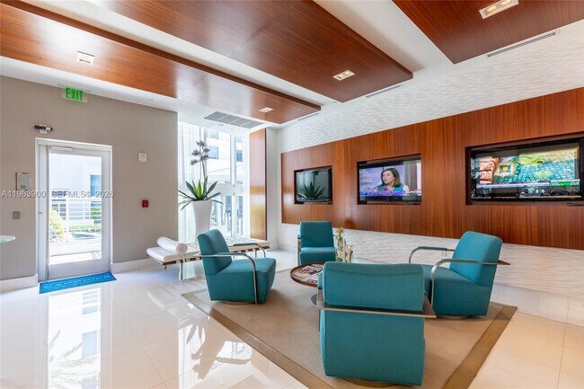 Building Photo - 2821 N Ocean Blvd