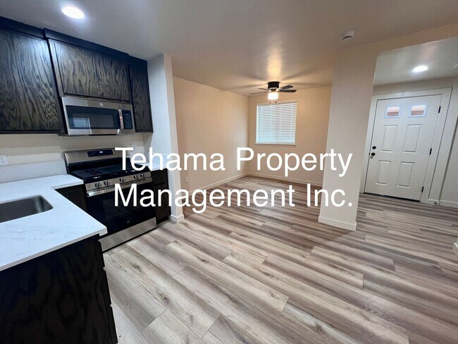 Building Photo - 304 Jefferson St