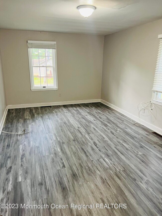 Building Photo - 36 Mundy Ave