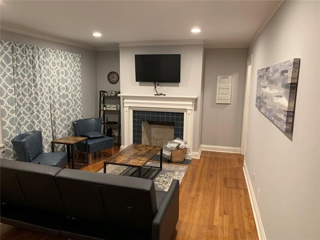 Building Photo - 1068 Faith Ave SE