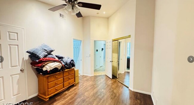 Building Photo - 5155 W Tropicana Ave