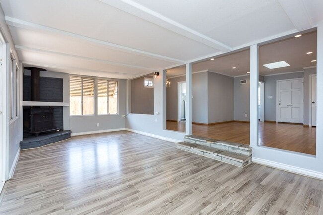 Building Photo - Upgraded Single Family Home in Allied Gardens!