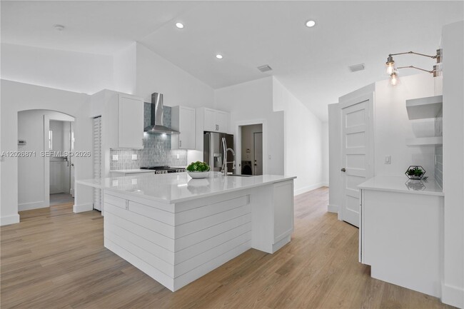 Building Photo - 5923 Loxahatchee Pines Dr