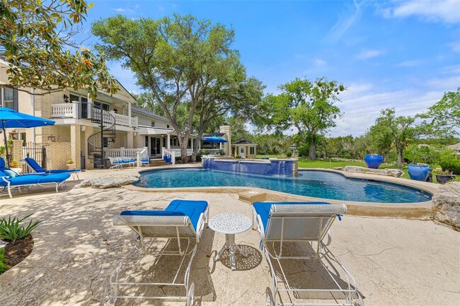 Building Photo - 17700 N Rim Dr
