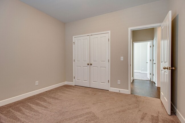 Building Photo - **RARE, WELL-APPOINTED, ONE-LEVEL HOME WIT...