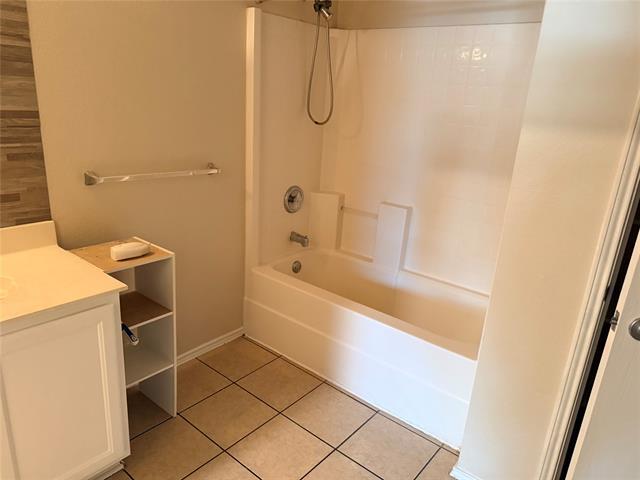 Building Photo - 2531 Barksdale Dr