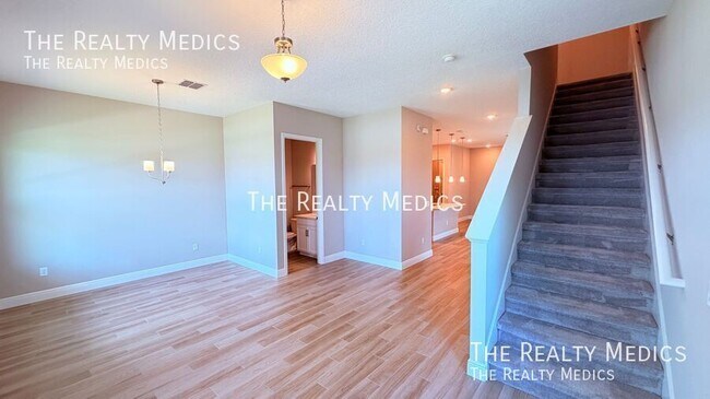 Building Photo - 6495 Cyrils Dr