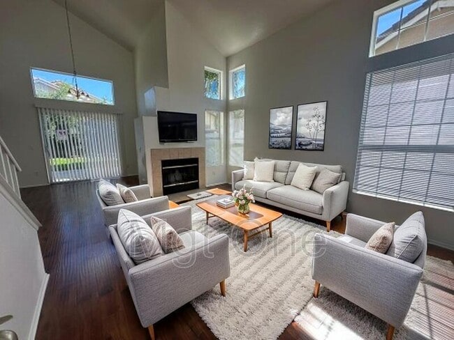 Building Photo - 1240 Lilac Ridge Dr