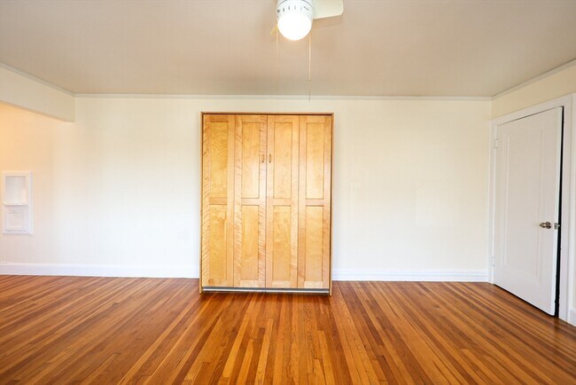 Building Photo - 195 Thomas Burgin Pkwy