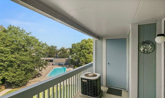 Building Photo - 7307 S Xenia Cir