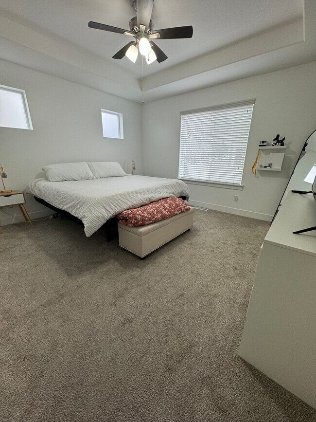 Building Photo - Beautiful Herriman Home for rent!