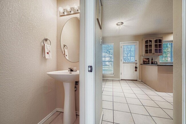 Building Photo - 2812 Little Elm Trail