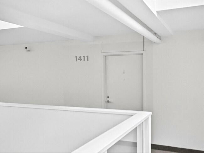 Building Photo - 42 8th St