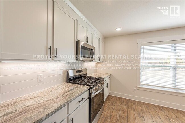 Building Photo - 51 W Pitts St