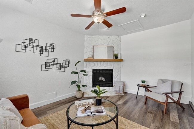 Building Photo - 11119 Temple Ave