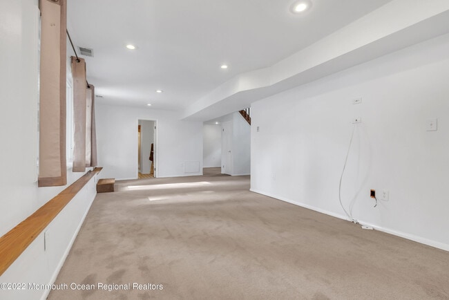 Building Photo - 1802 Holbrook St