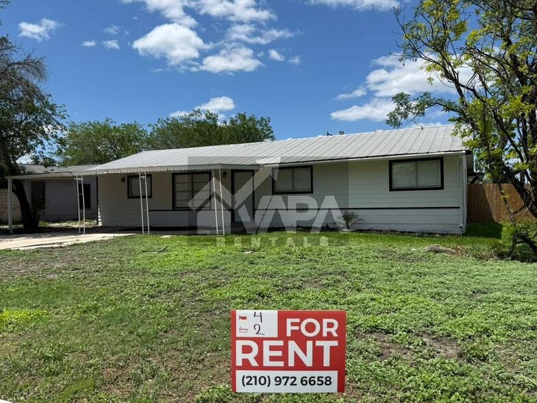 Building Photo - 315 Jamaica Dr