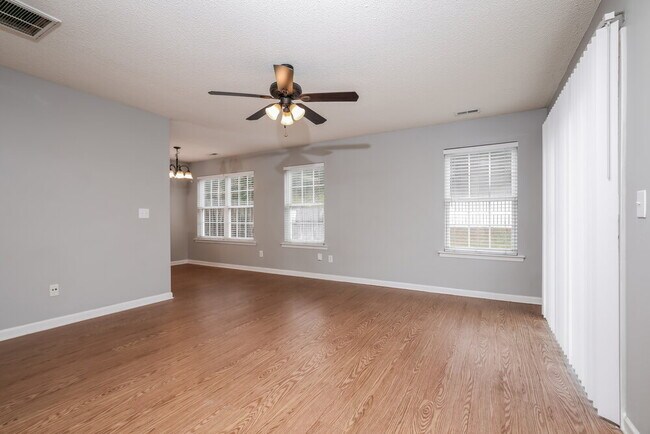 Building Photo - 8108 Inverbrass Ct