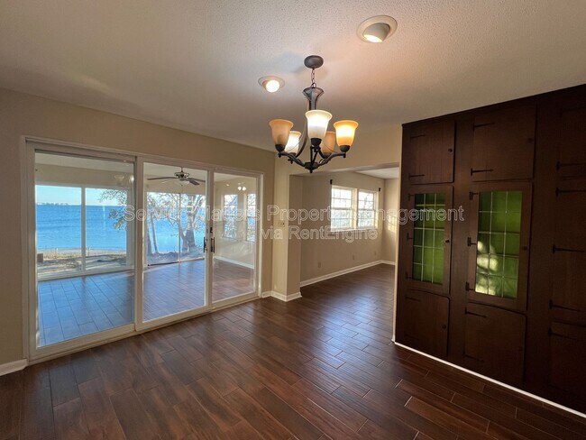 Building Photo - 1708 Briza Del Mar Dr