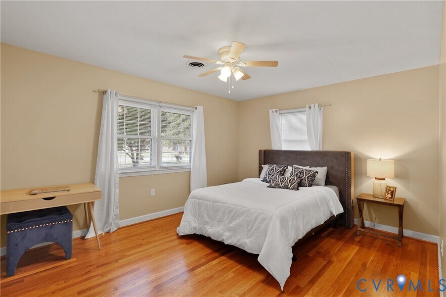 Building Photo - 1871 Pender Ave