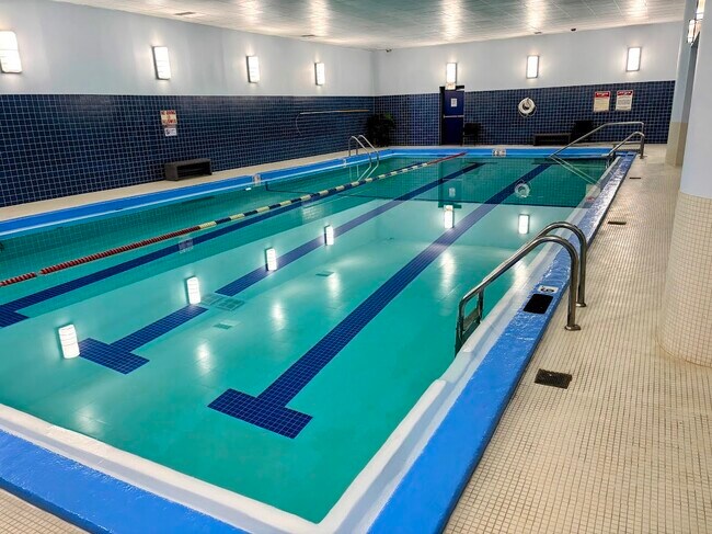 Building Photo - 505 N Lake Shore Dr