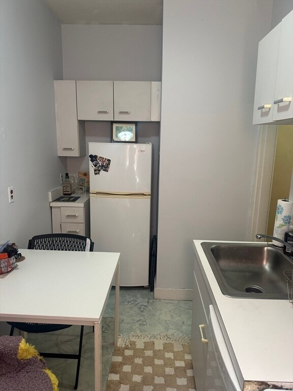 Building Photo - 9 Colborne Rd