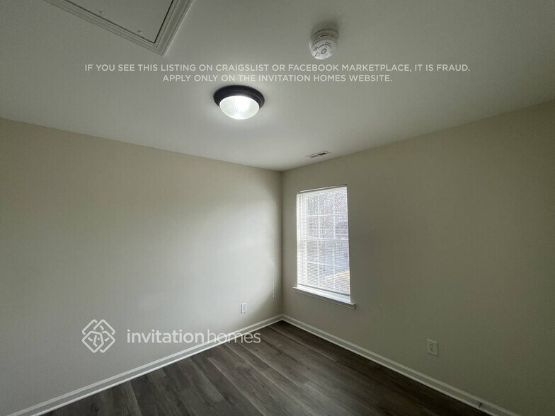 Building Photo - 721 Carly Court