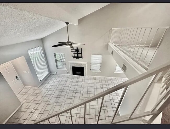 Building Photo - 12917 Meehan Dr