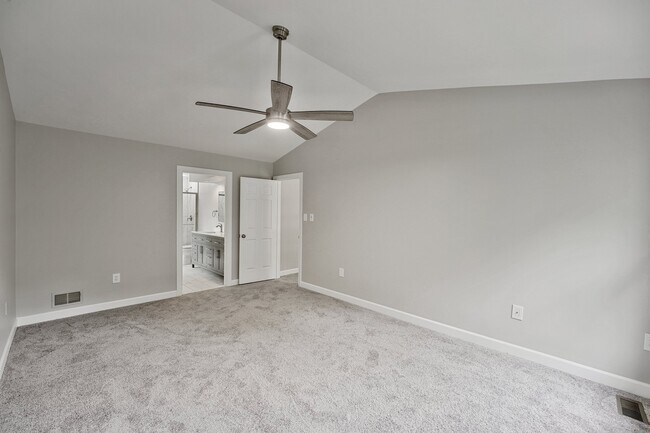 Building Photo - 4287 Exeter Dr