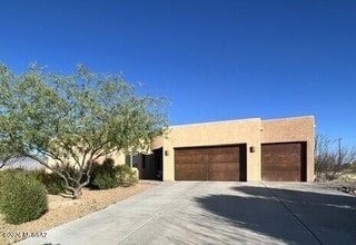 Building Photo - 14466 E Flamingo Cres Pl