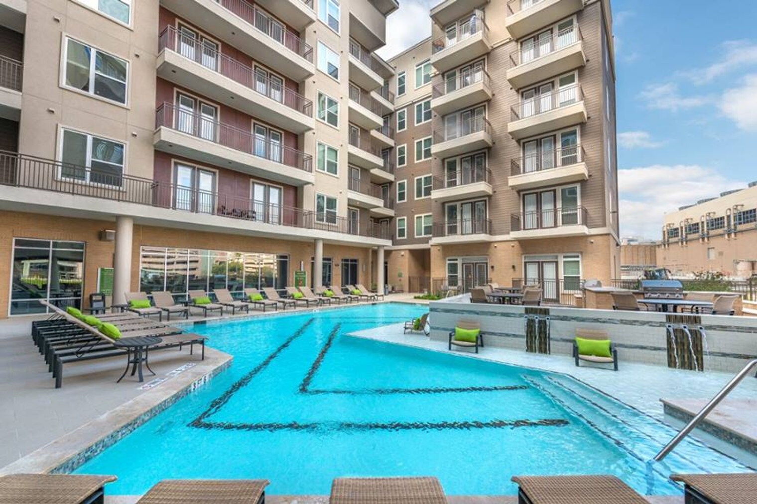 Building Photo - 1504 S Braeswood Blvd