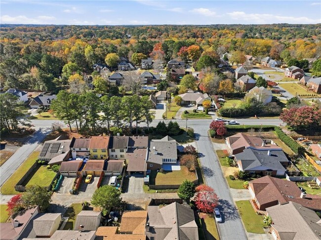 Building Photo - 4663 Calumet Cir NW