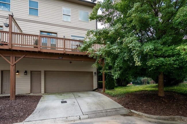 Building Photo - 317 Garland Woods Ct