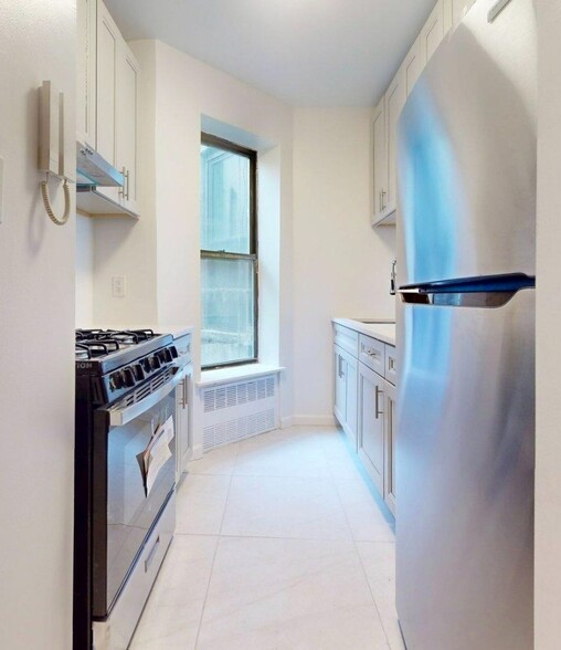 Building Photo - Washington Avenue