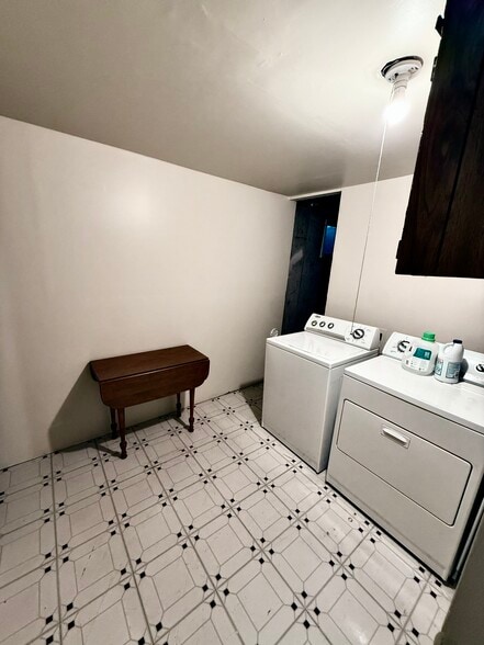 Building Photo - 3471 Kellogg Pl