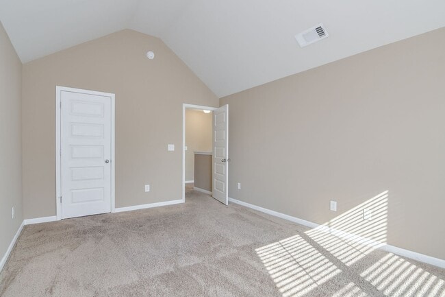 Building Photo - 5403 Hadwin Ct
