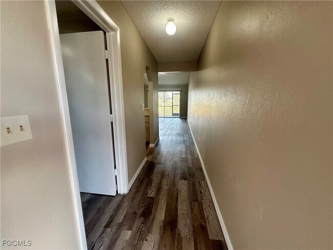 Building Photo - 829 Gleason Pkwy