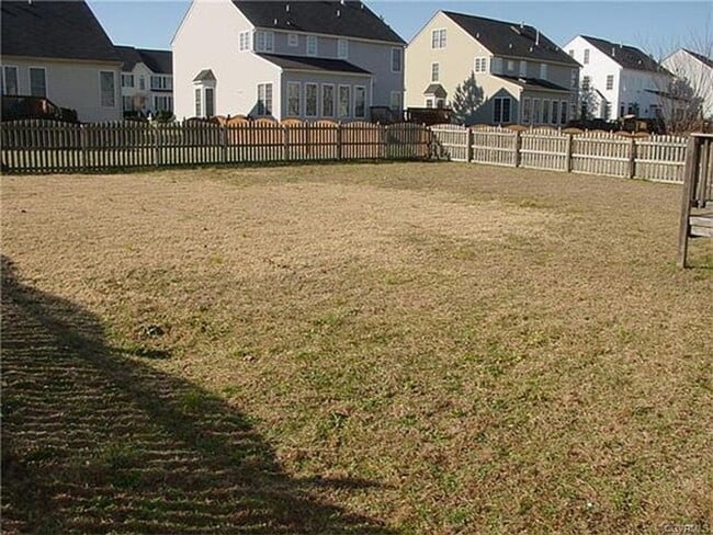 Building Photo - SPACIOUS 4 BEDROOM 2.5 BATH HOME IN GLEN ALLEN