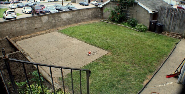 Building Photo - 120 Ninth St