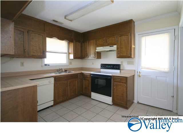 Building Photo - 1503 Cobblestone Cir SE