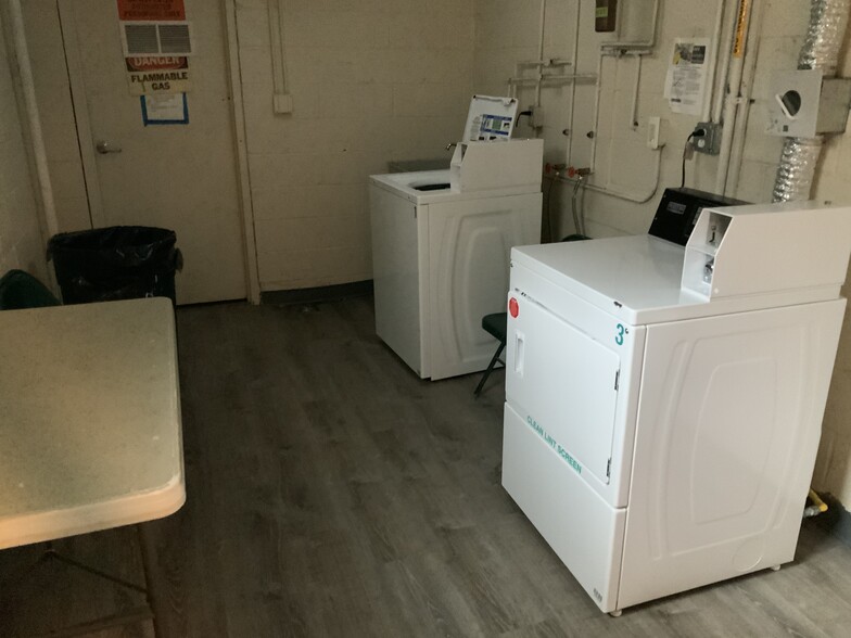 Building Photo - 300 Ketchamtown Rd