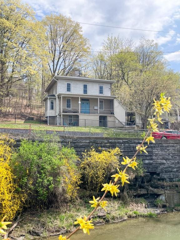 Building Photo - 103 E Spencer St