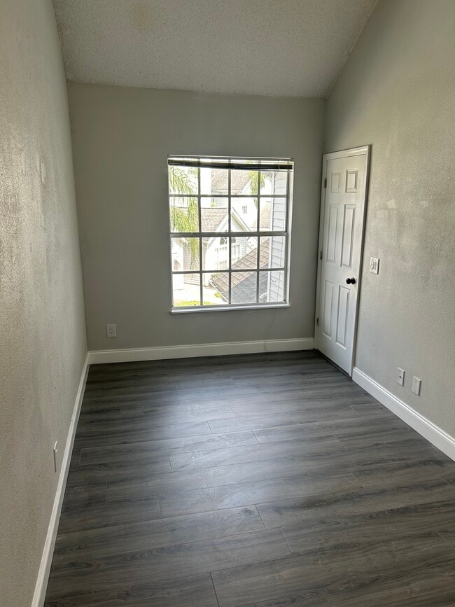 Building Photo - 12219 Armenia Gables Cir