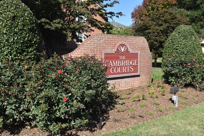 Building Photo - Cambridge Court
