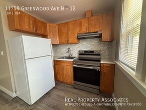 Building Photo - 11758 Greenwood Ave N