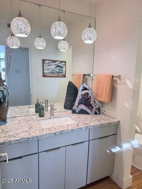 Building Photo - 6943 E 3rd St