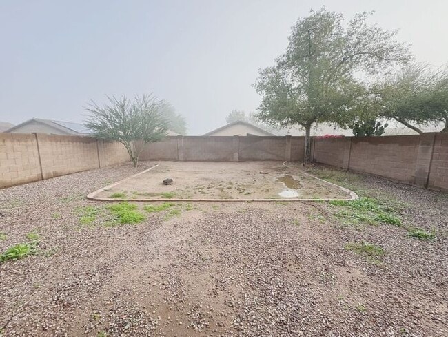 Building Photo - MOVE IN SPECIALS!! 15 DAYS RENT FREE!! Wonderful large, 4 br 2.5 ba family home in Johnson Ranch